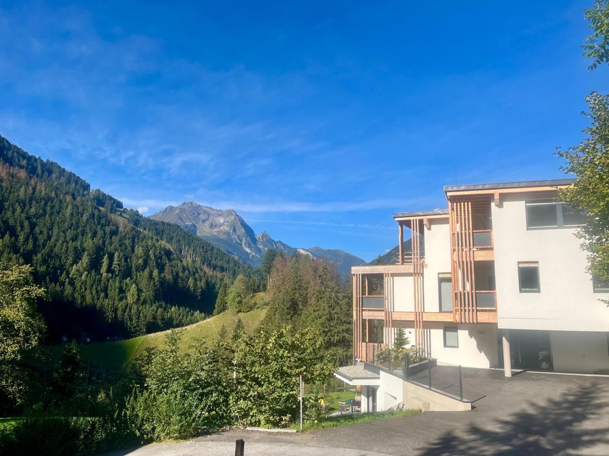 Natur Zeit - Alpine Garden Apartments Mayrhofen Extérieur photo