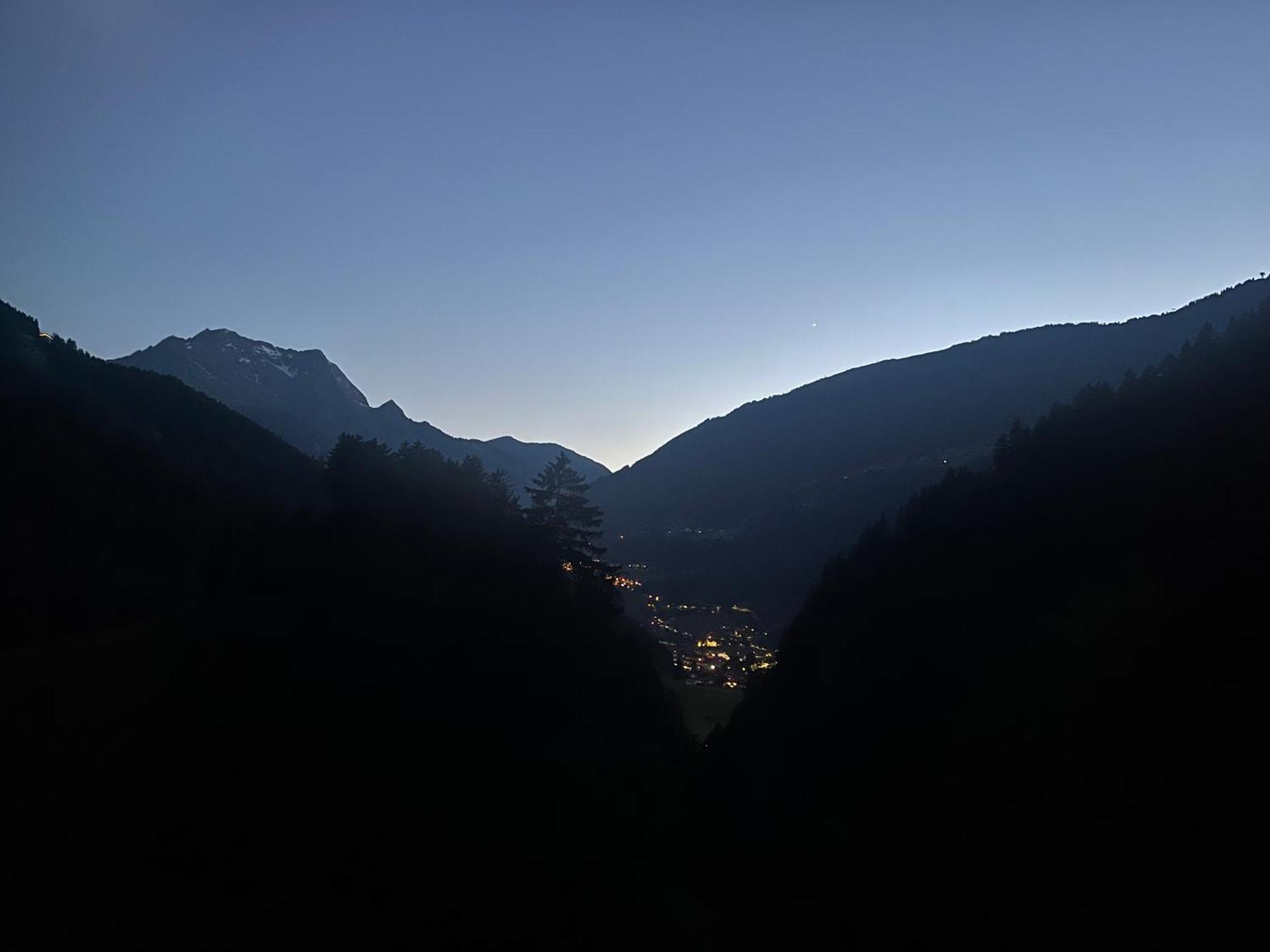 Natur Zeit - Alpine Garden Apartments Mayrhofen Extérieur photo