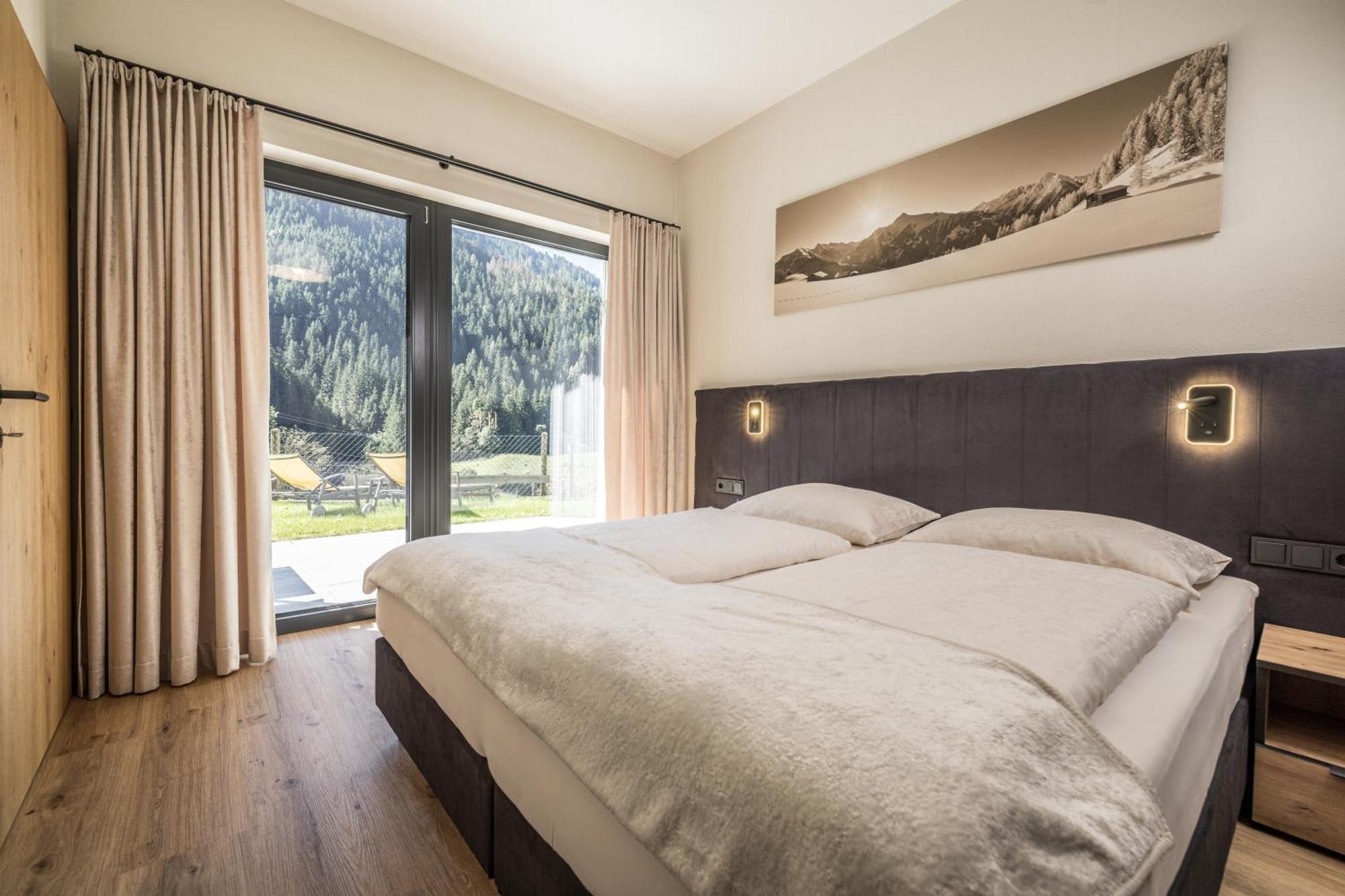 Natur Zeit - Alpine Garden Apartments Mayrhofen Extérieur photo